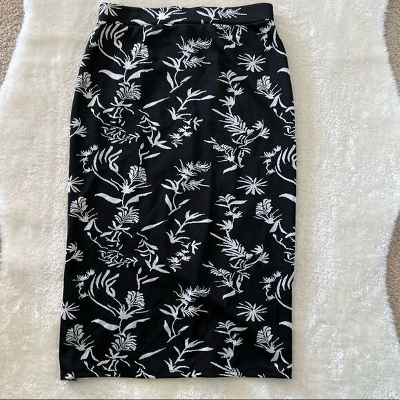 Mark New York Skirt - Picture 5 of 6